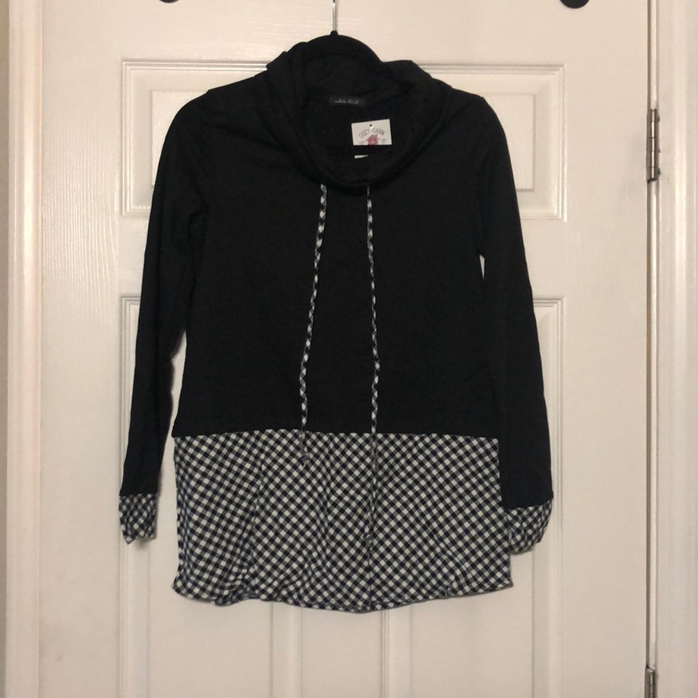 NWT ⭐️ Gingham Cowl Neck Pullover